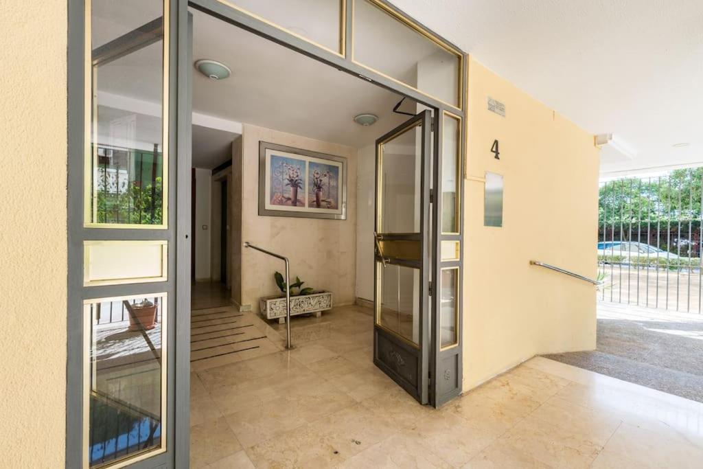 Apartment Miraflores Luxury Seville